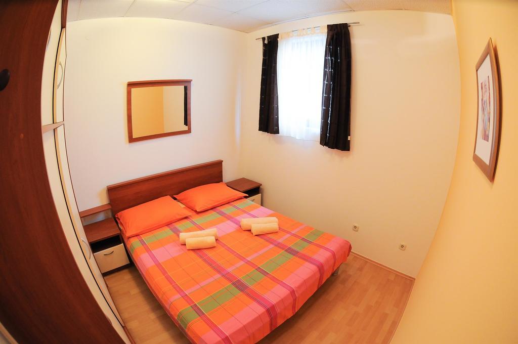 Apartments Marija Petricevic 포드스트라나 객실 사진