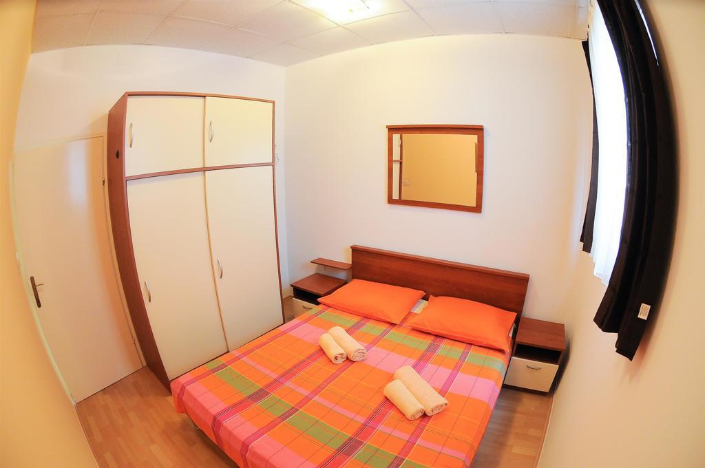 Apartments Marija Petricevic 포드스트라나 객실 사진
