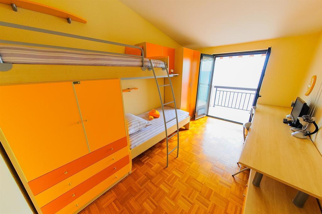 Apartments Marija Petricevic 포드스트라나 객실 사진